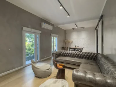 Av Jose María Moreno al 1600